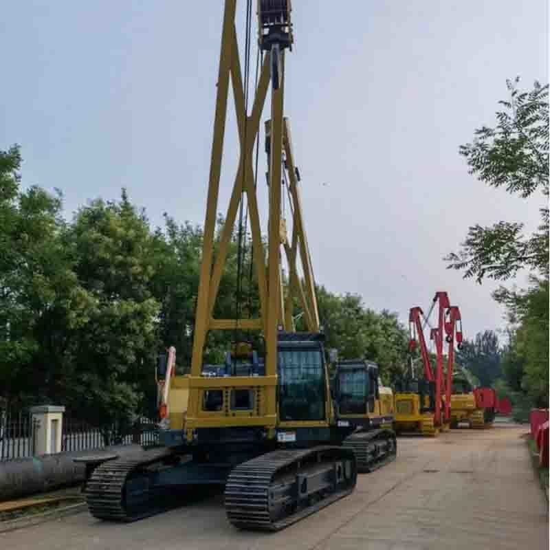 90T पाइपलाइन लेयर साइड आर्म ट्रैक्ड हाइड्रोलिक माउंटेन टाइप