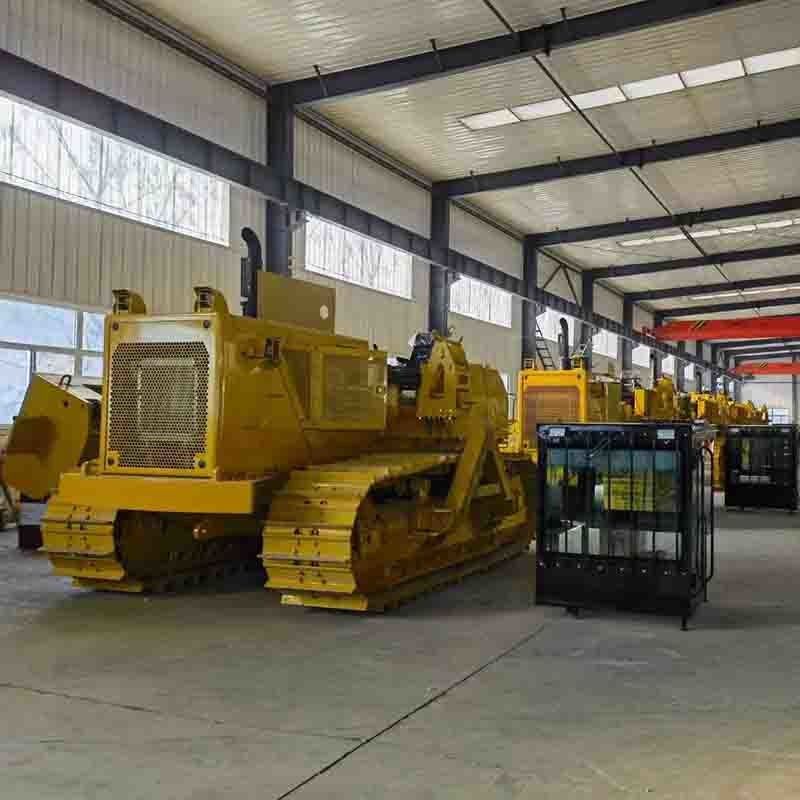 90T पाइपलाइन लेयर साइड आर्म ट्रैक्ड हाइड्रोलिक माउंटेन टाइप