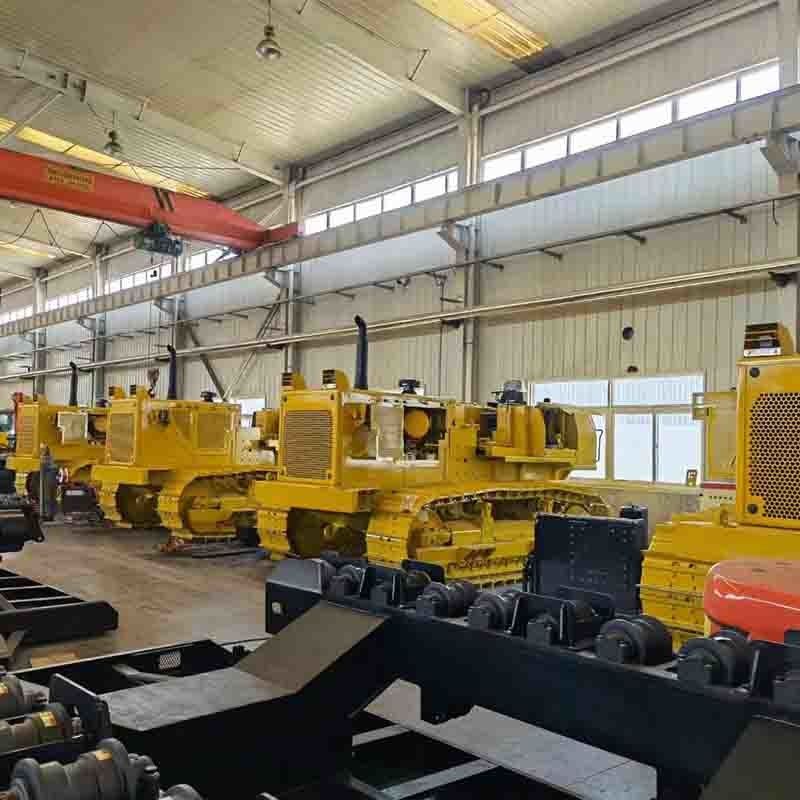 90T पाइपलाइन लेयर साइड आर्म ट्रैक्ड हाइड्रोलिक माउंटेन टाइप